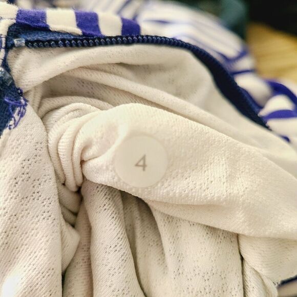 Lululemon In Stride Jacket 4 Blue White Striped Knit Full-Zip Thumbholes - Picture 9 of 10